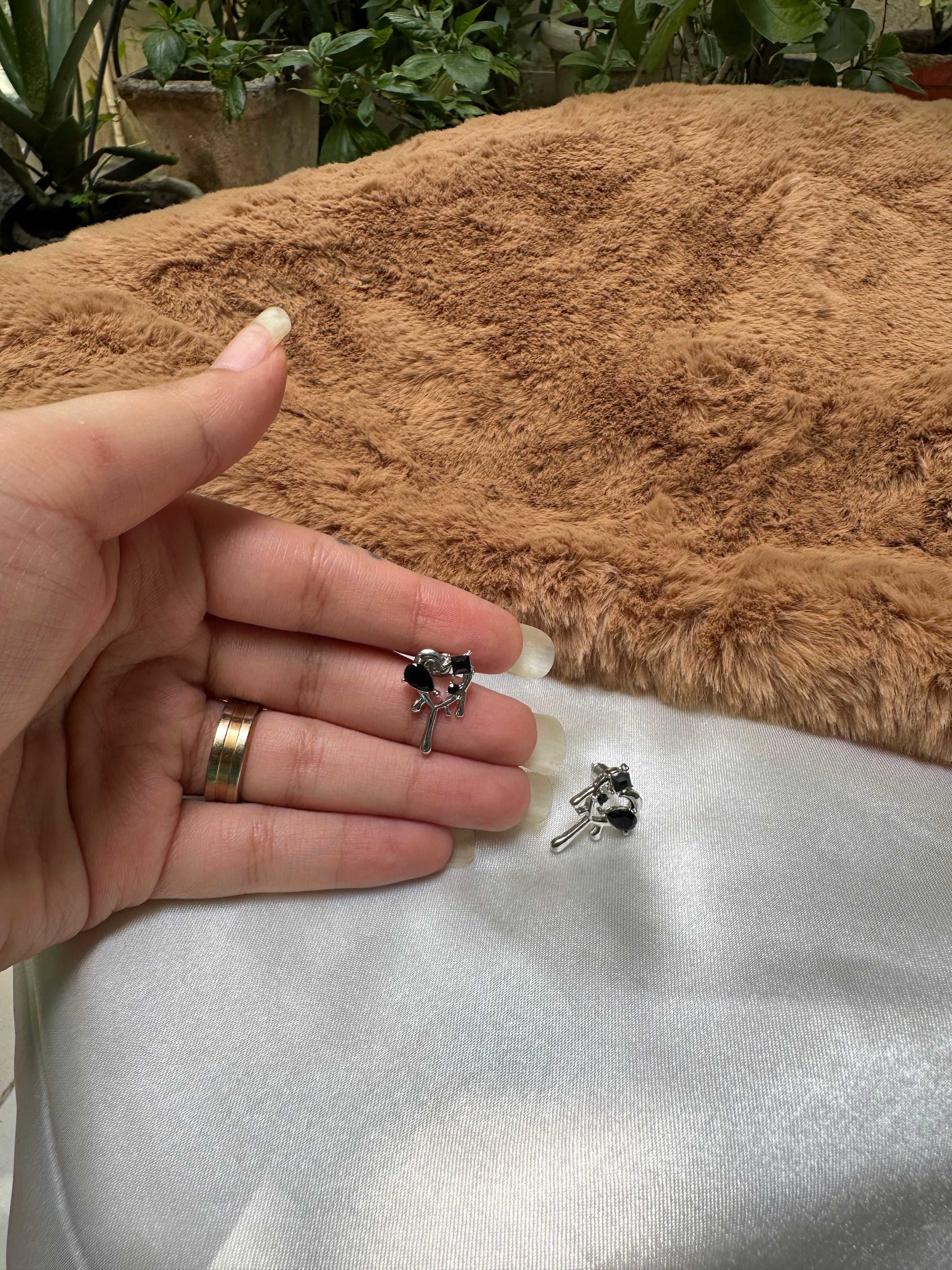 Drippy Black Hearts Earrings