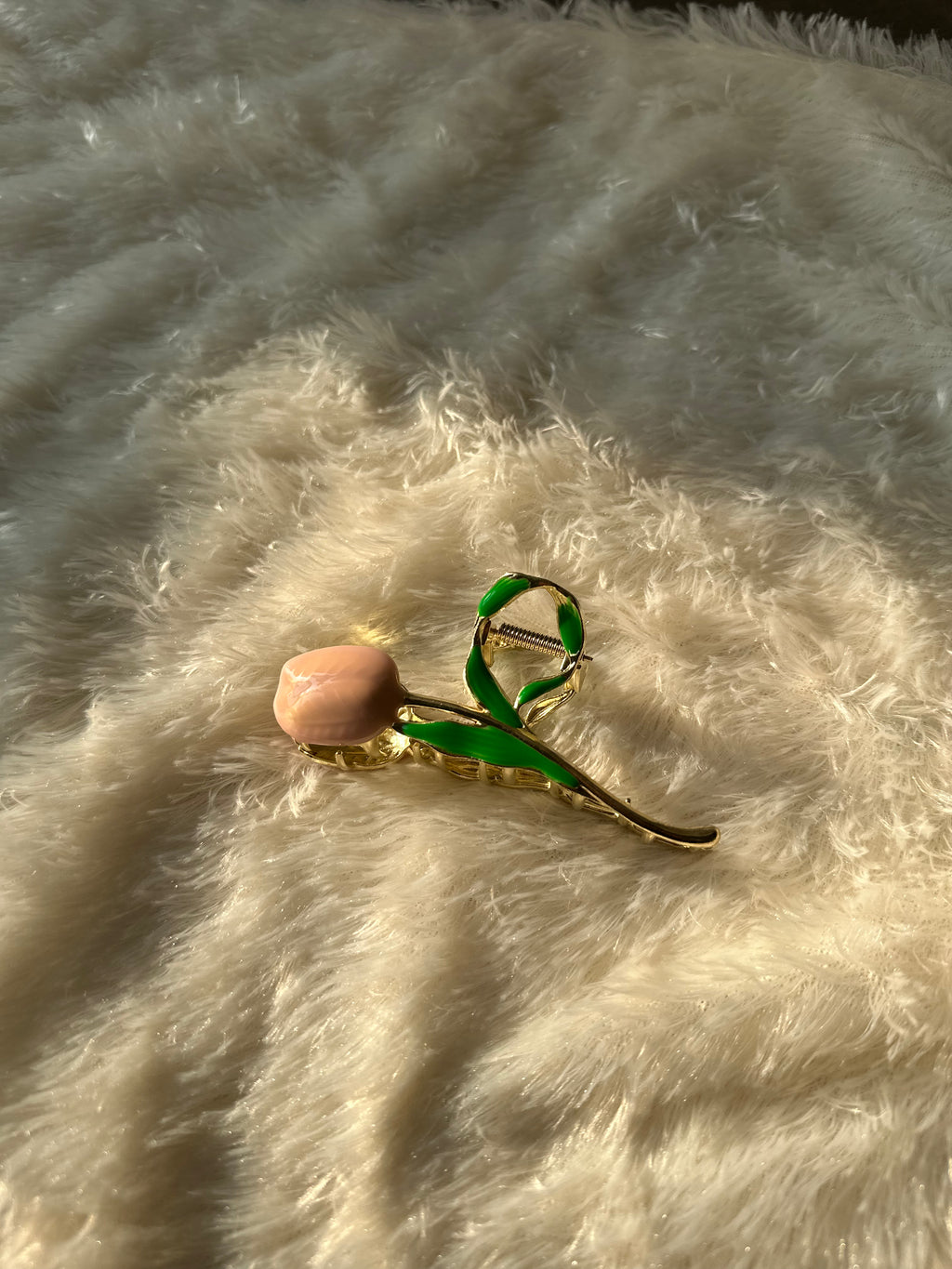 Tulip Hair Claw